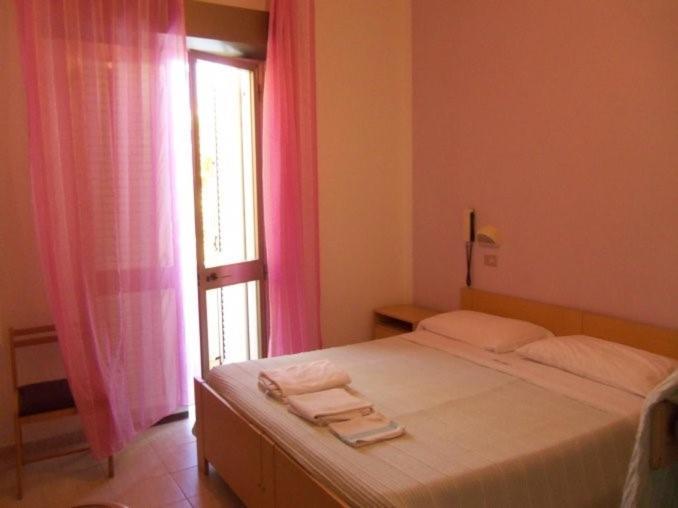 Hotel Silvia Viserbella di Rimini Exterior foto